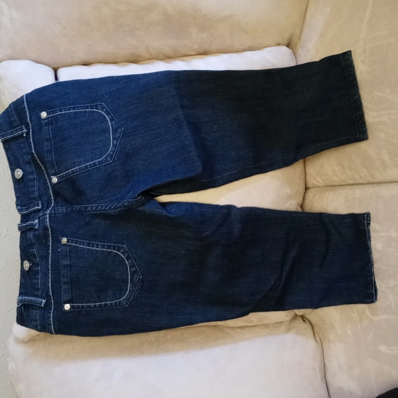 💙JEAN CAPRI💙 - Picture 2 of 5